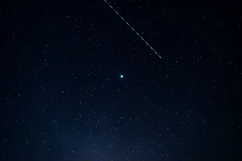 Meteor Shower 4K Wallpaper · space · 3840×2560