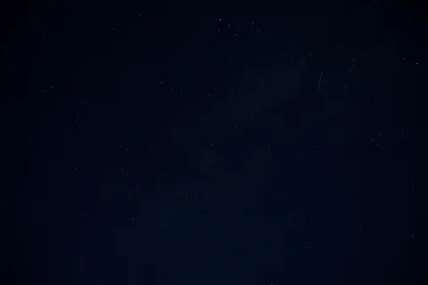 Meteor Shower 4K Wallpaper · space · 3840×2563