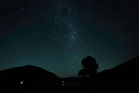 Meteor Shower 4K Wallpaper · space · 3840×2560