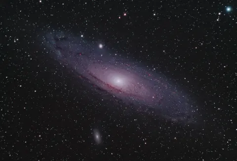 Spiral Galaxy 4K Wallpaper · space · 3840×2616