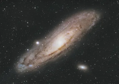 Spiral Galaxy 4K Wallpaper · space · 3840×2722