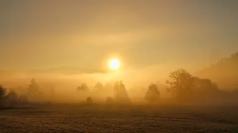 Misty Mountain Lake 4K Wallpaper · nature · 3840×2154