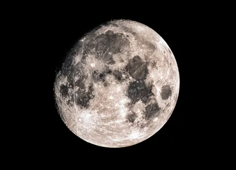 Moon Craters 4K Wallpaper · space · 3840×2760