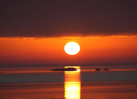 Hình nền Biển lặng 4K · ocean · 3840×2777