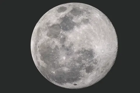 Moon Craters 4K Wallpaper · space · 3840×2560