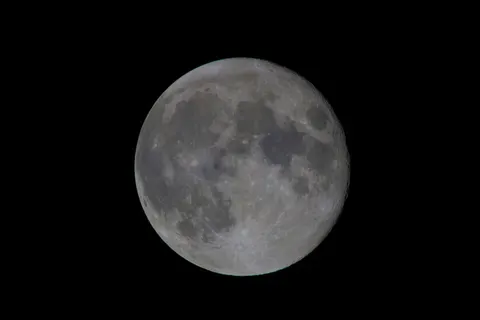 Moon Craters 4K Wallpaper · space · 3840×2561