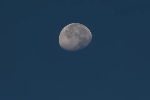Moon Craters 4K Wallpaper · space · 3840×2560
