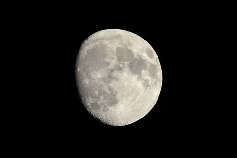 Moon Craters 4K Wallpaper · space · 3840×2560