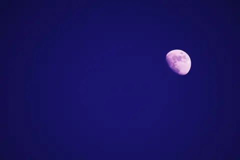 Moon Craters 4K Wallpaper · space · 3840×2560