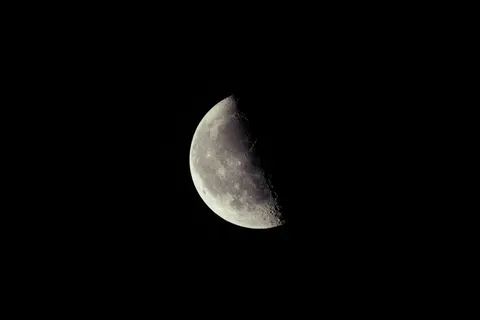 Moon Craters 4K Wallpaper · space · 3840×2560