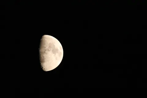 Moon Craters 4K Wallpaper · space · 3840×2560