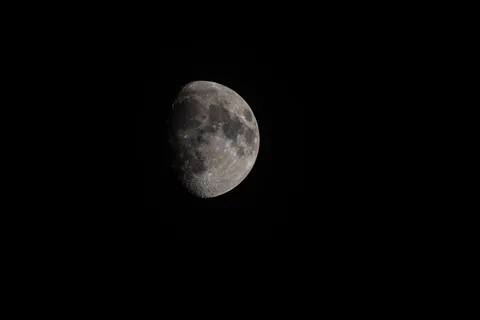 Moon Craters 4K Wallpaper · space · 3840×2560