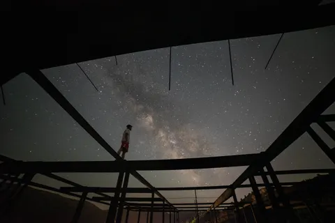 Starlit Silhouette 4K Wallpaper · space · 3840×2560