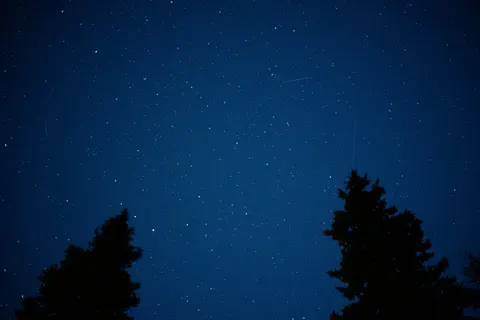 Starlit Silhouette 4K Wallpaper · space · 3840×2563