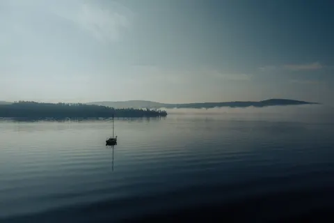 안개 낀 산호수 4K 배경화면 · nature · 3840×2560