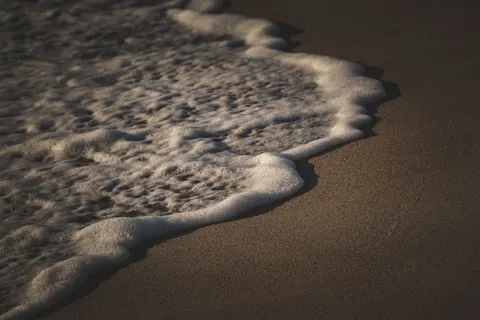 海浪泡沫 4K桌布 · ocean · 3840×2560