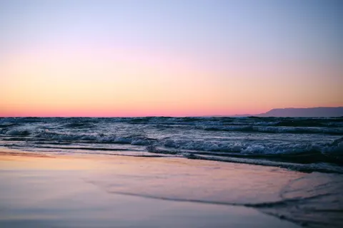 Ocean Sunset 4K Wallpaper · ocean · 3840×2560