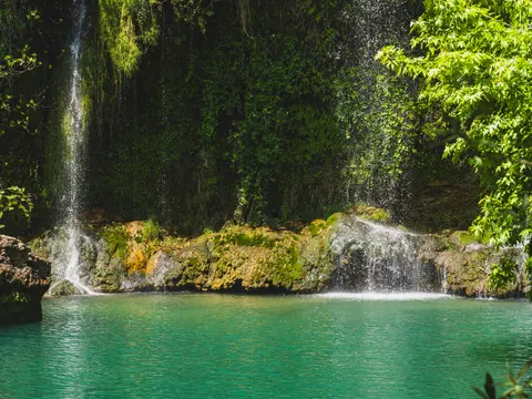 Dschungelwasserfall 4K Hintergrundbild · waterfall · 3840×2880