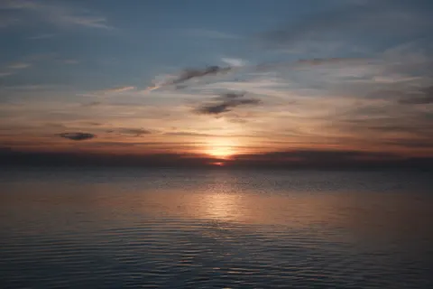 Sonnenuntergang am Meer 4K Hintergrundbild · ocean · 3840×2560