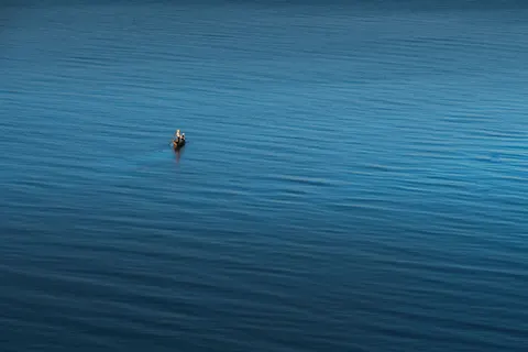 海上船隻 4K桌布 · ocean · 3840×2561