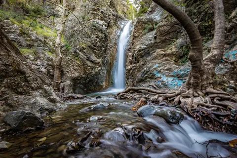 Sfondo Cascata di Seta 4K · waterfall · 3840×2563