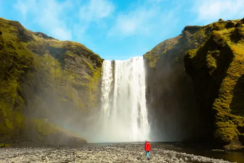 Обои Водопад на утёсе 4K · waterfall · 3840×2560