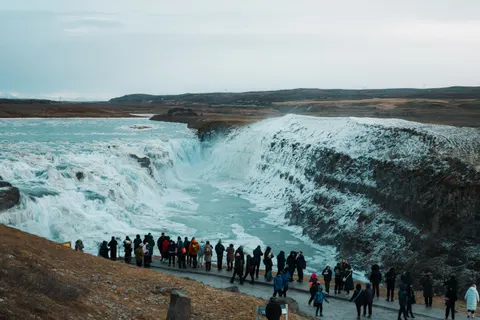 والپیپر آبشارهای ایسلند با کیفیت 4K · waterfall · 3840×2560