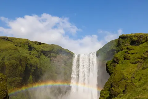 Tapeta Wodospady Islandii 4K · waterfall · 3840×2561