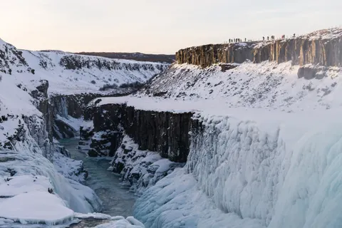 Hình nền Thác Nước Iceland 4K · waterfall · 3840×2563