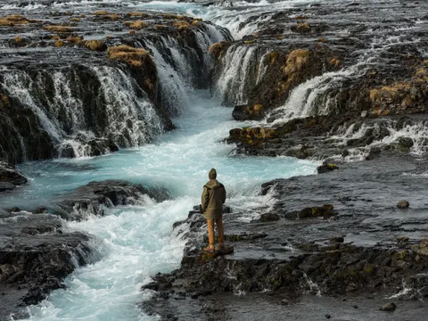 والپیپر آبشارهای ایسلند با کیفیت 4K · waterfall · 3840×2880