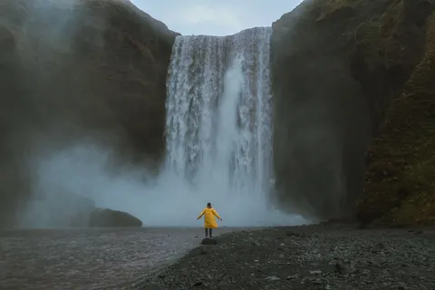 والپیپر آبشارهای ایسلند با کیفیت 4K · waterfall · 3840×2560