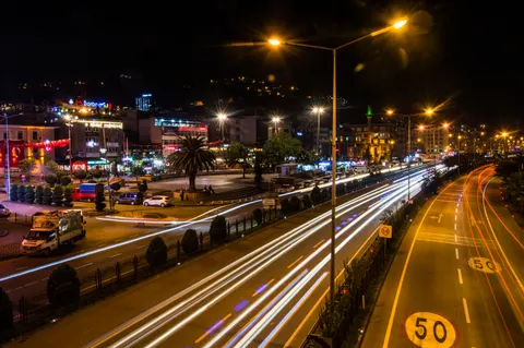 Tapeta Samochód Nocą 4K · cars · 3840×2553