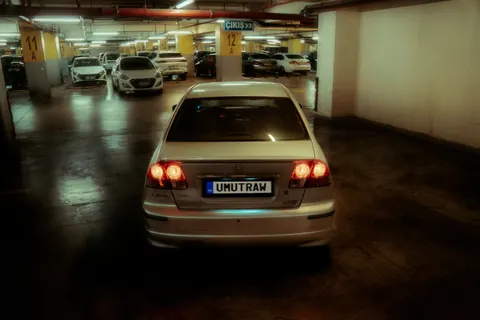 Sfondo Auto di Notte 4K · cars · 3840×2560