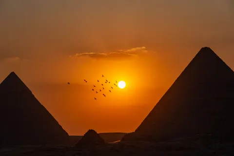 Piramides 4K-achtergrond · travel · 3840×2563