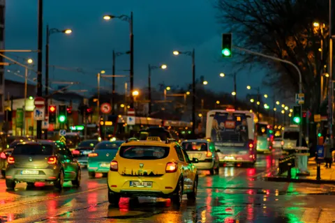 Auto bei Nacht 4K Hintergrundbild · cars · 3840×2560