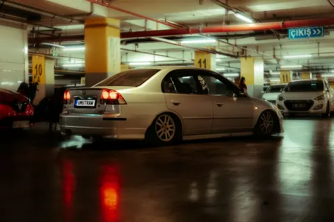 Car at Night 4K Wallpaper · cars · 3840×2560