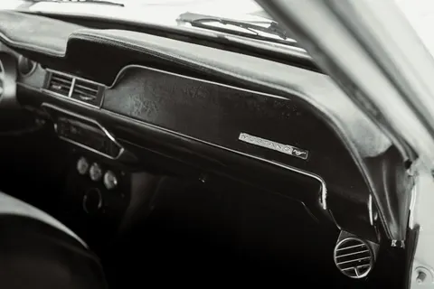 Car Interior 4K Wallpaper · cars · 3840×2560