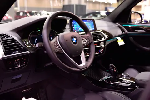 والپیپر داخل خودرو با کیفیت 4K · cars · 3840×2560
