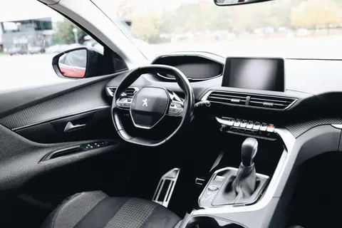 والپیپر داخل خودرو با کیفیت 4K · cars · 3840×2560