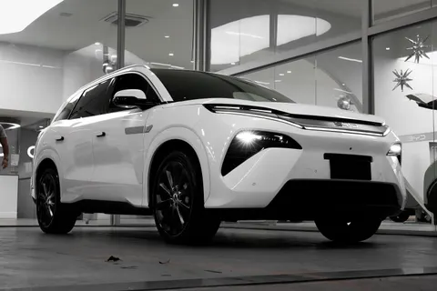 Fond d'écran Voiture électrique 4K · cars · 3840×2560