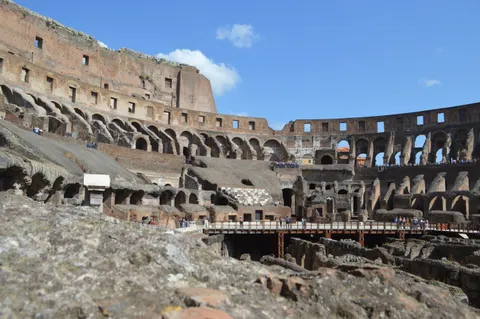 Colosseum 4K Wallpaper · travel · 3840×2553