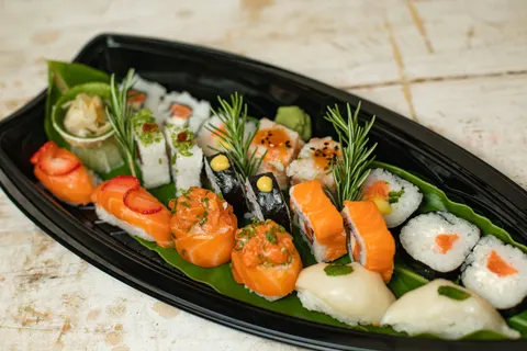 Sushi 4K Wallpaper · food · 3840×2560