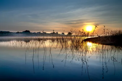 Misty Mountain Lake 4K Wallpaper · nature · 3840×2561