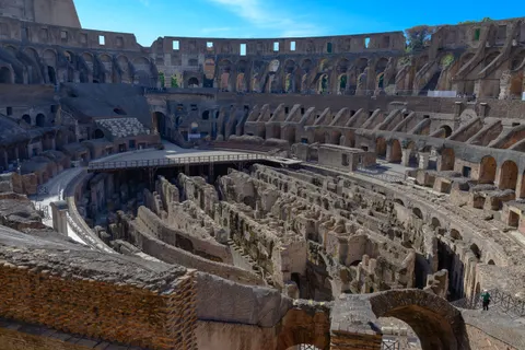 Colosseum 4K Wallpaper · travel · 3840×2563