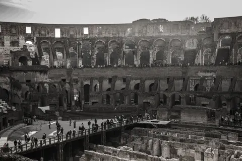 Colosseum 4K Wallpaper · travel · 3840×2561