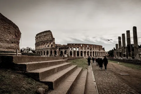 Colosseum 4K Wallpaper · travel · 3840×2561
