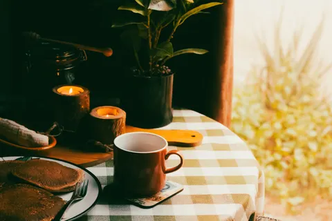 Table Still Life 4K Wallpaper · food · 3840×2560