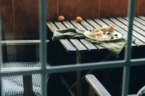 Table Still Life 4K Wallpaper · food · 3840×2560