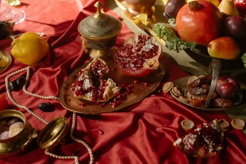 Table Still Life 4K Wallpaper · food · 3840×2560
