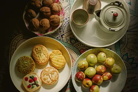 Table Still Life 4K Wallpaper · food · 3840×2553